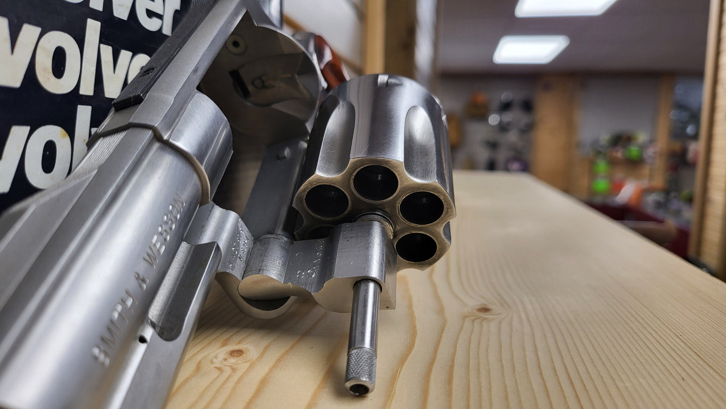 Smith & Wesson 3" Model 629-1 Lew Horton Special Edition 3" .44 MAG (Pre Owned)