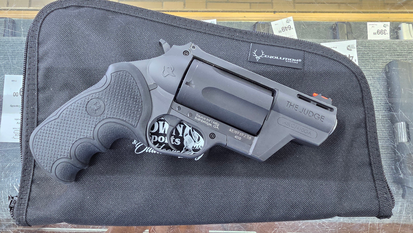 Taurus JUDGE PUBLIC DEFENDER POLYMER .45LC/.410GA Revolver (PRE OWNED)