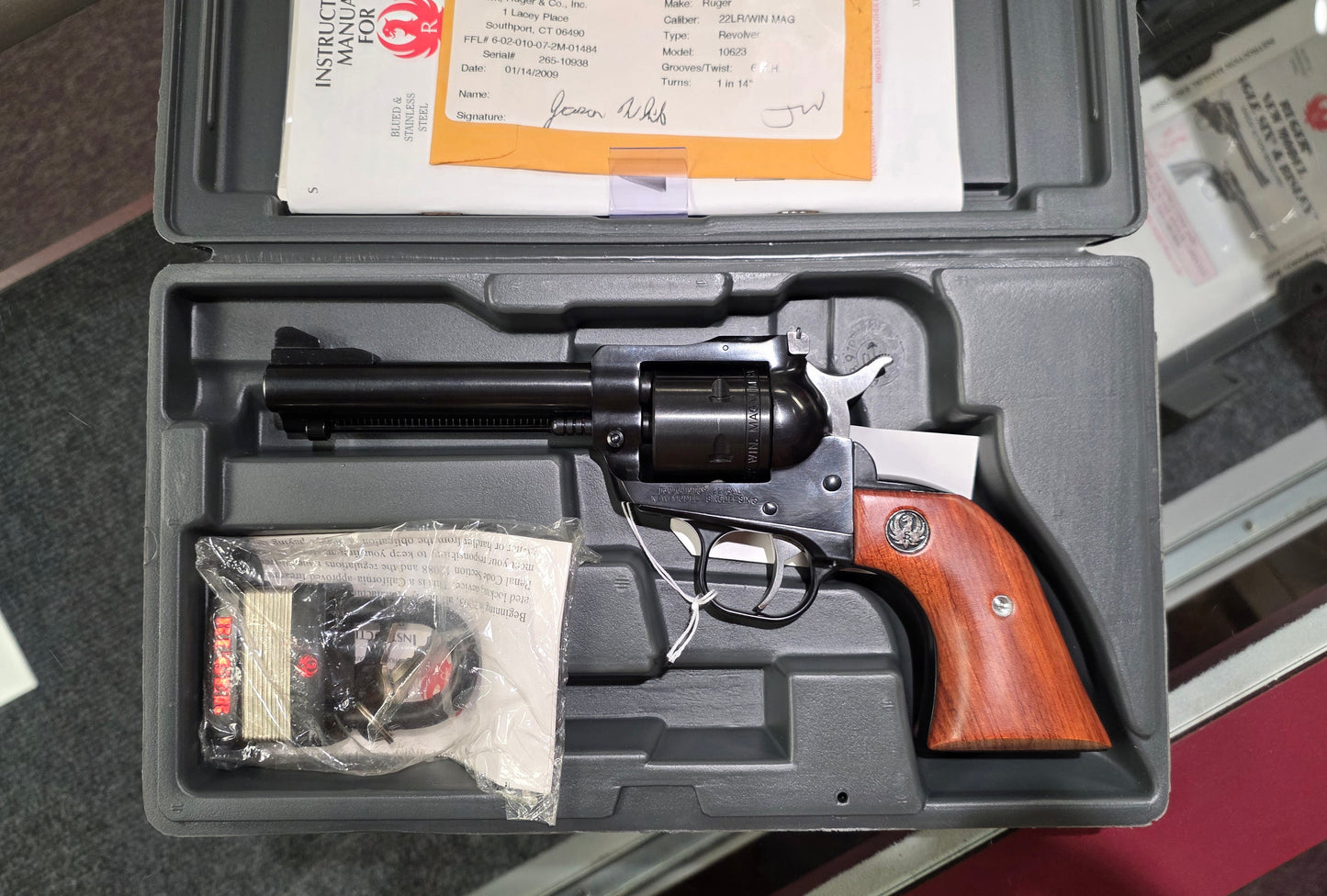 RUGER New Model Single Six 22WMR REVOLVER (Pre Owned)